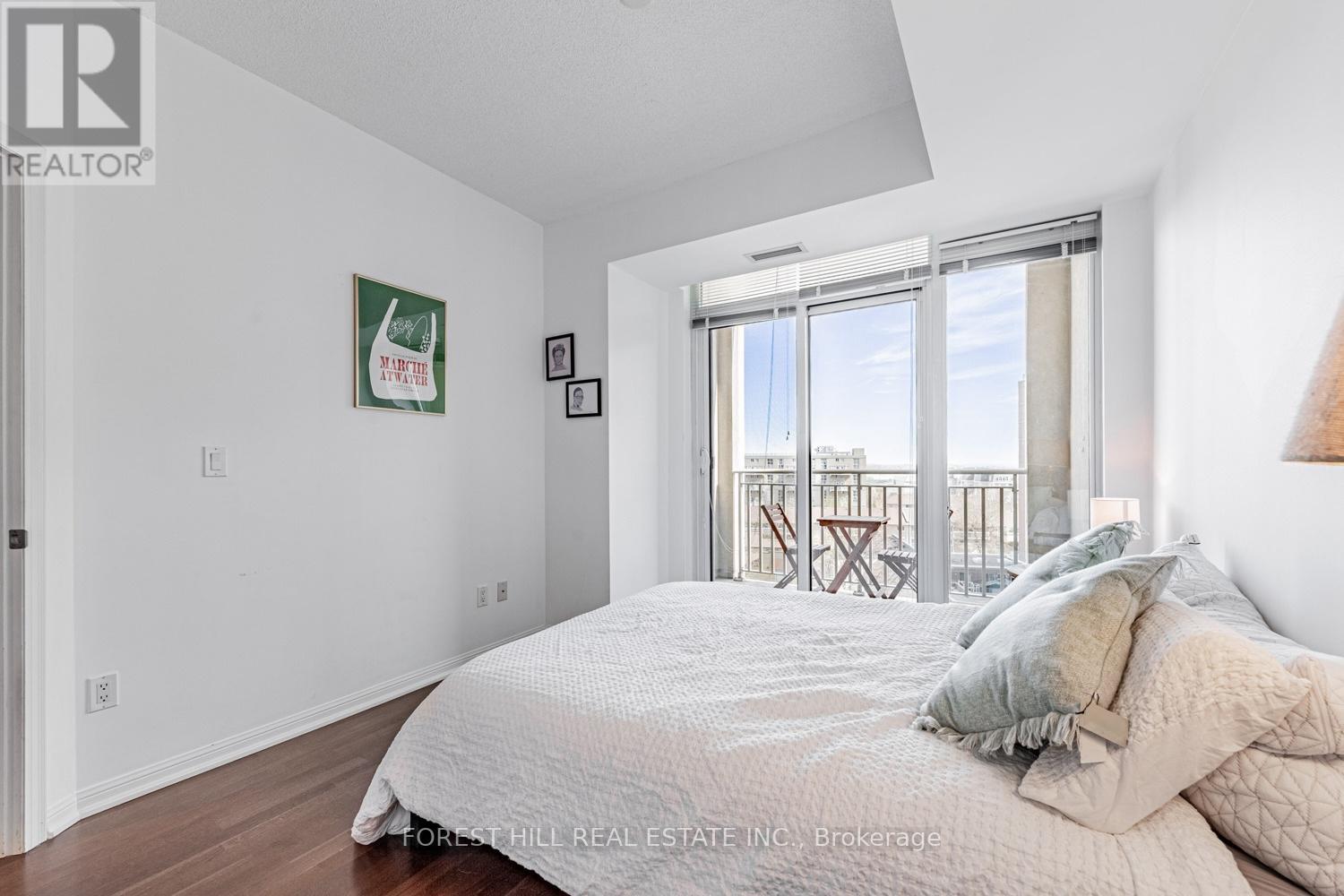 Photo 2 of 816 21 Grand Magazine Street, Toronto ON