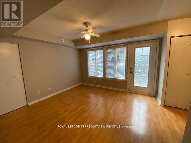 Photo 6 of 823 46 Western Battery Road, Toronto ON