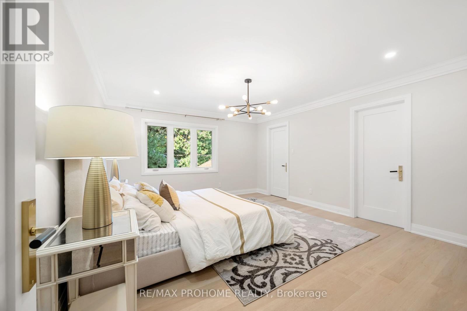 Photo 20 of 22 Fernside Court, Toronto ON