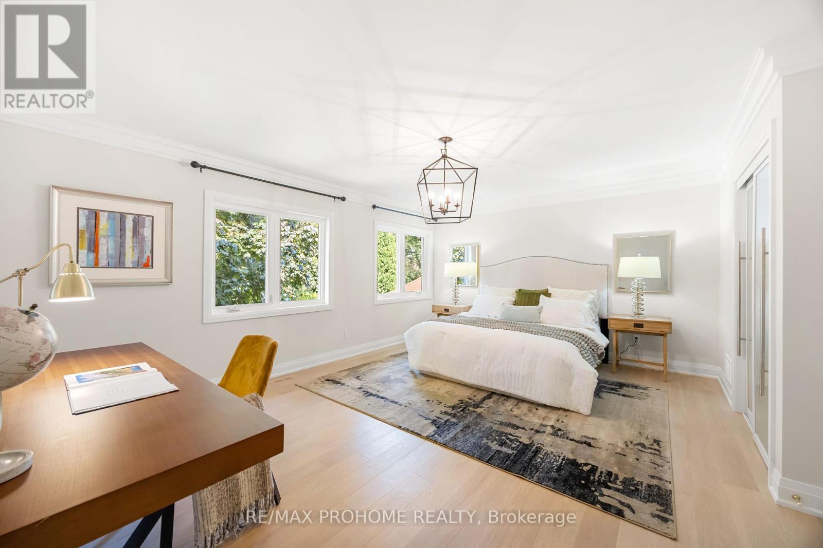 Photo 26 of 22 Fernside Court, Toronto ON
