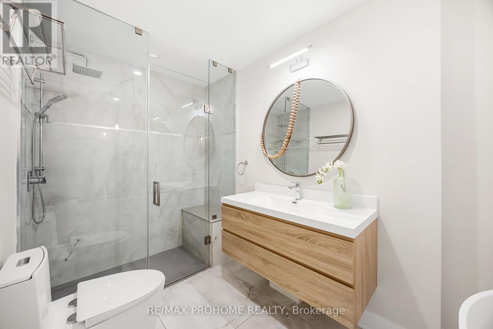 Photo 28 of 22 Fernside Court, Toronto ON
