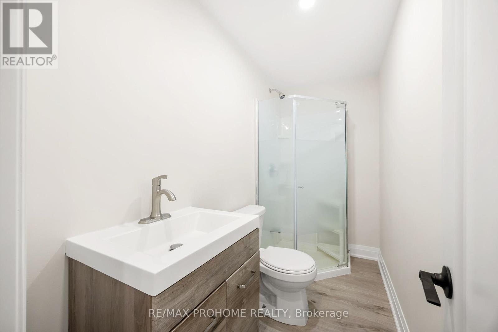 Photo 34 of 22 Fernside Court, Toronto ON