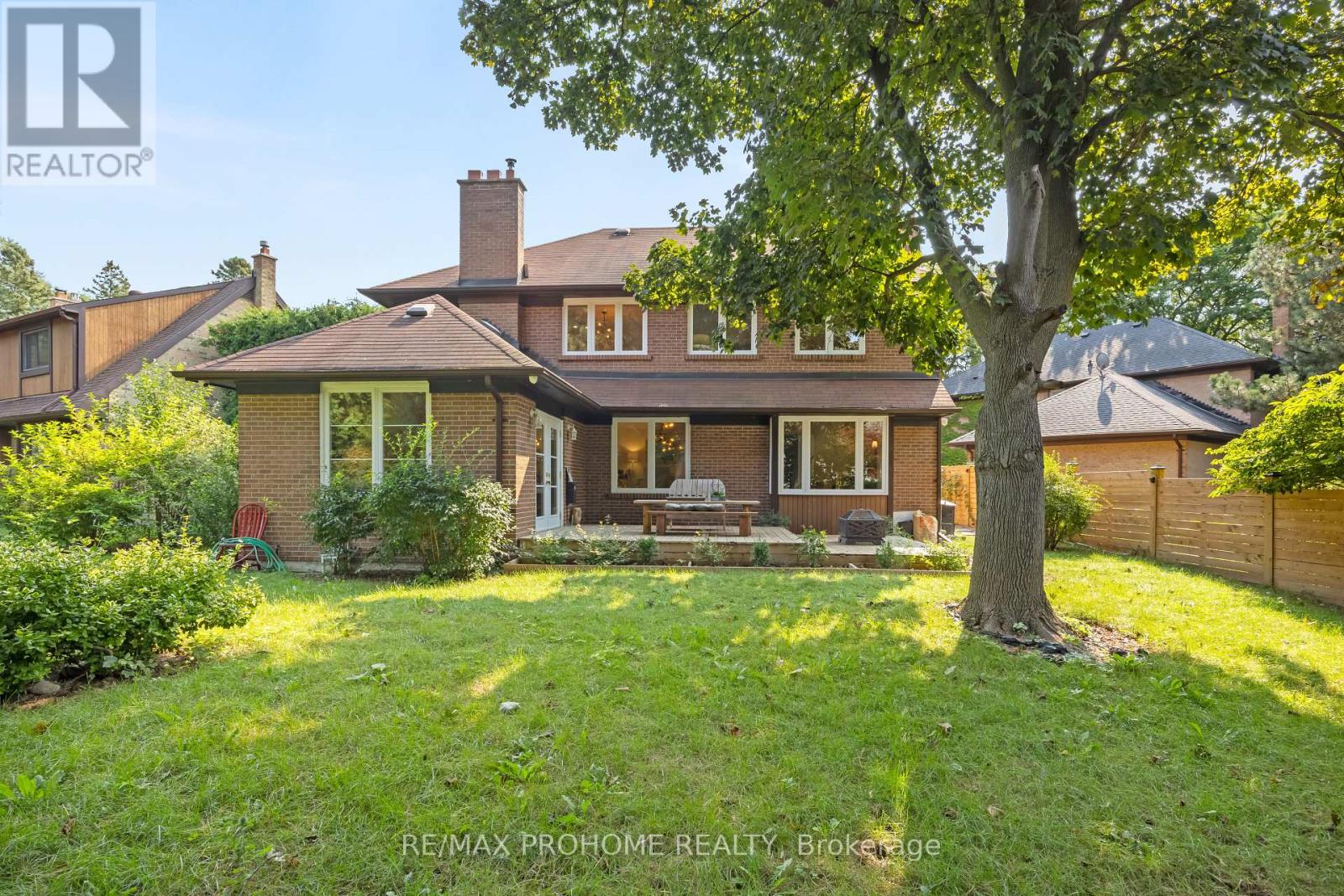 Photo 36 of 22 Fernside Court, Toronto ON