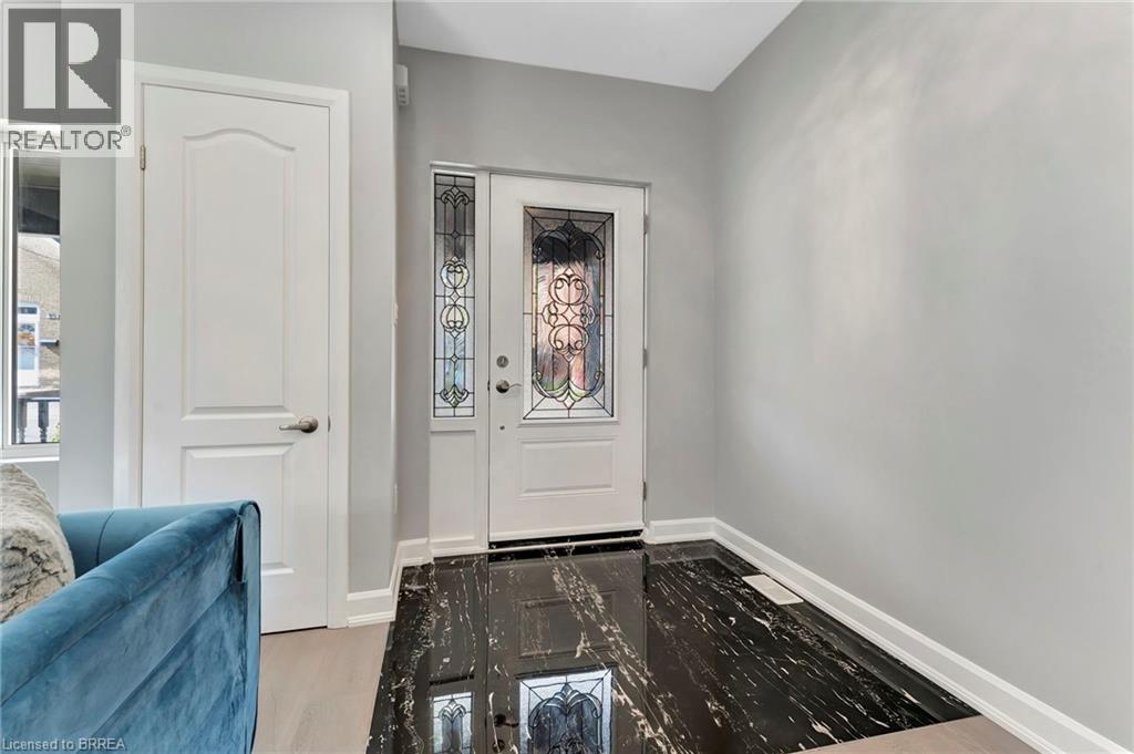 Photo 8 of 94 Superior Street, Brantford ON