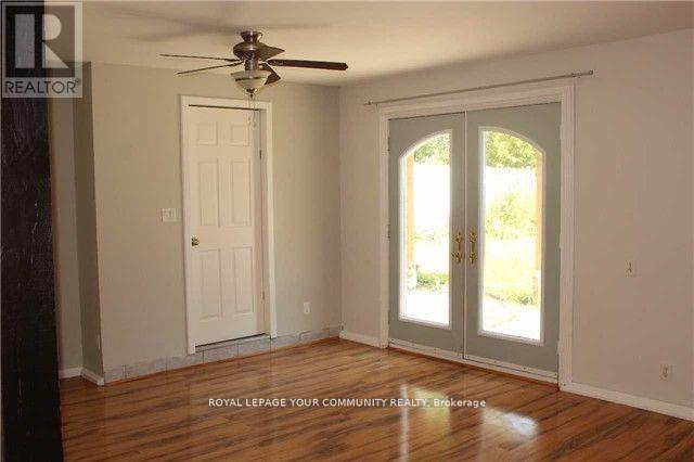 Photo 3 of 303 Kenwood Avenue, Georgina ON