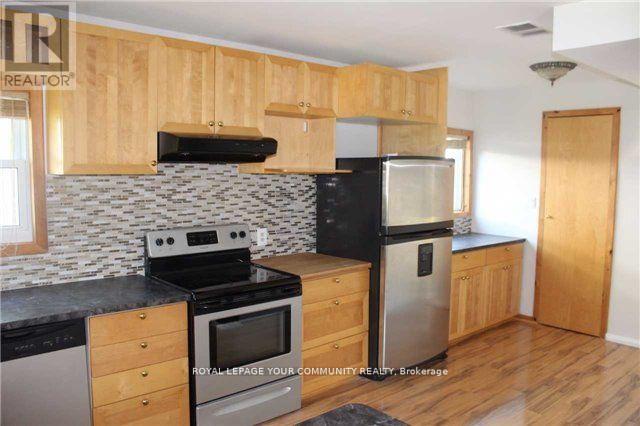 Photo 4 of 303 Kenwood Avenue, Georgina ON