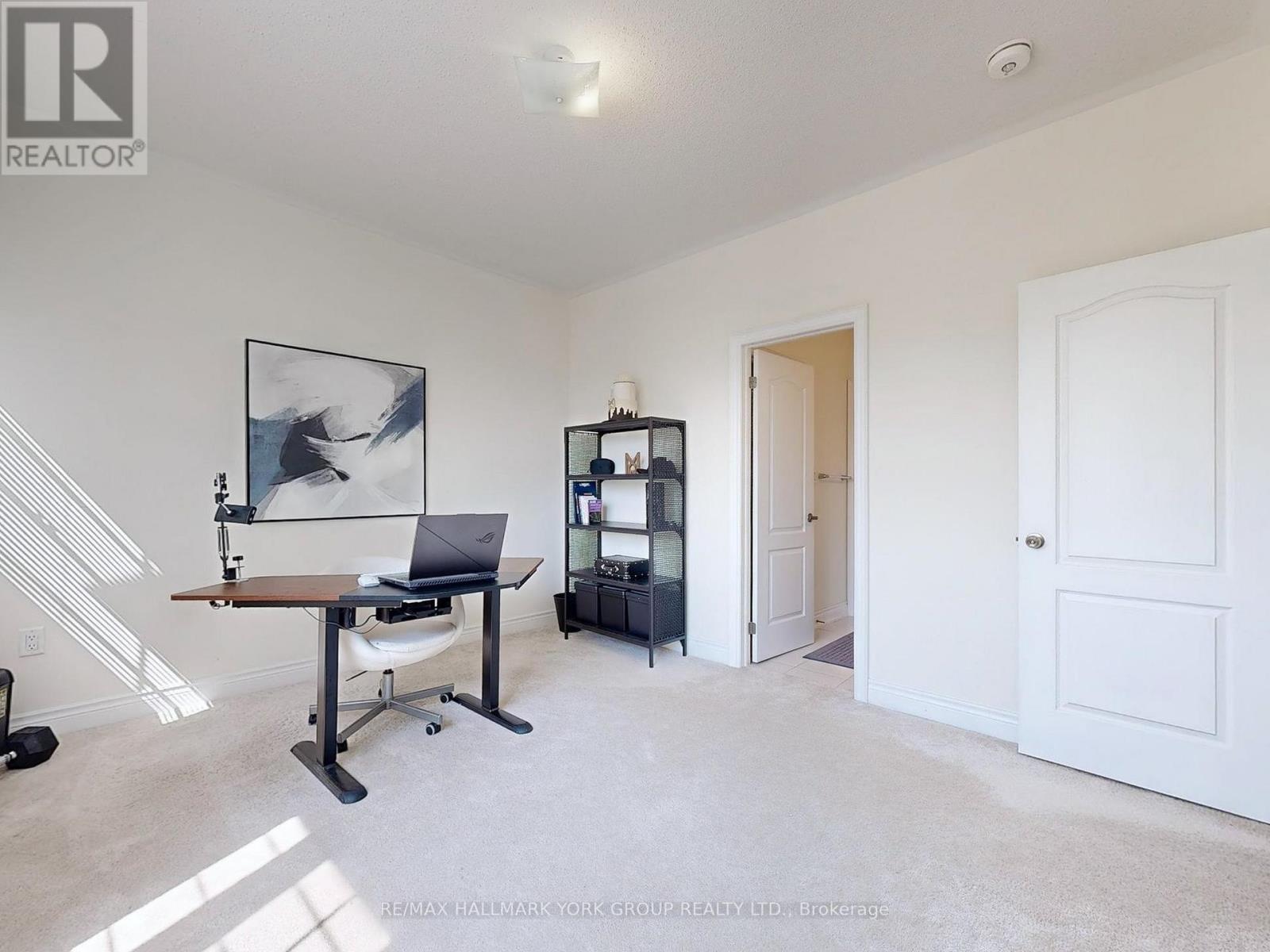 Photo 36 of 299 Mickleburgh Drive, Newmarket ON