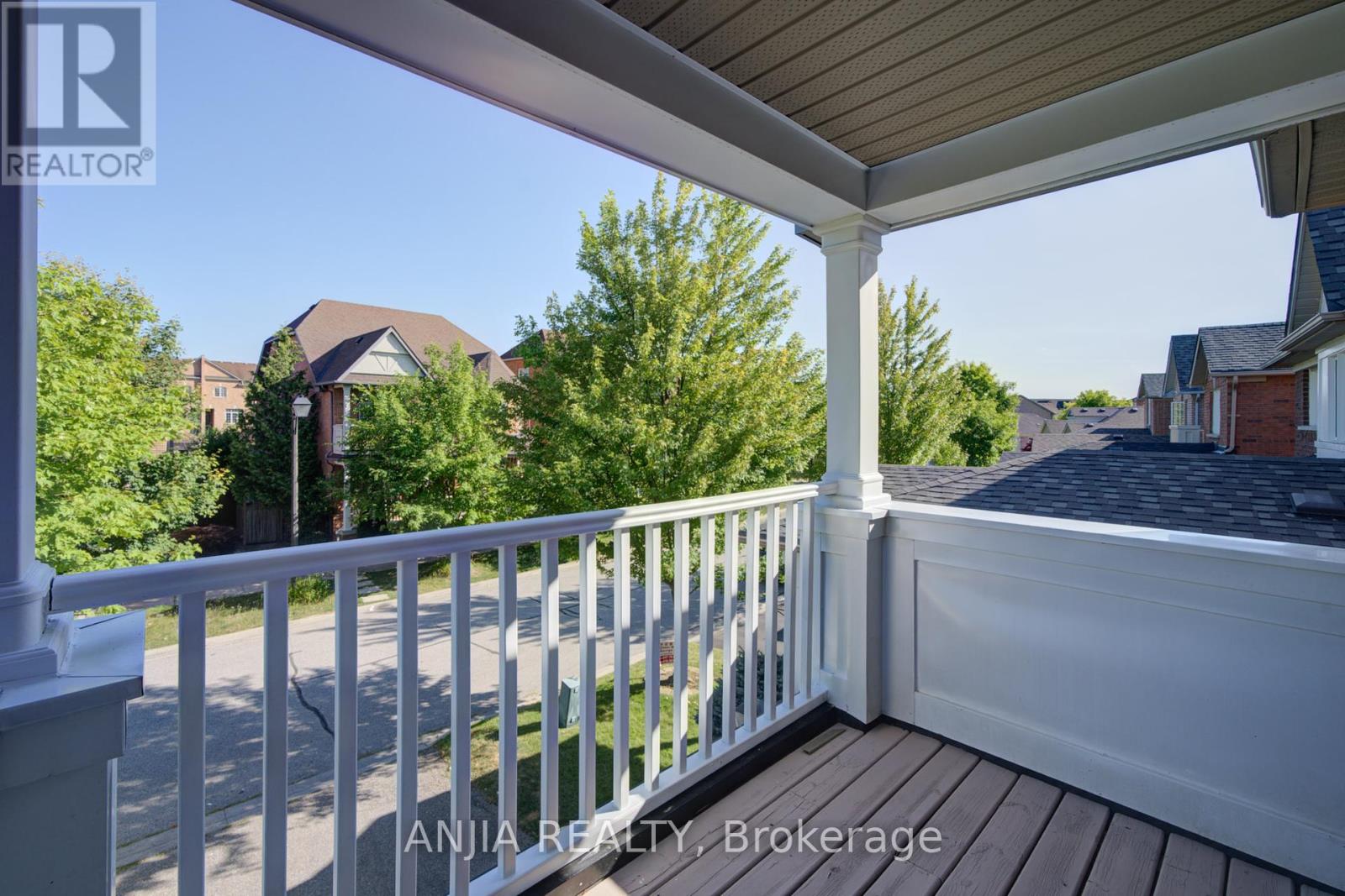 Photo 26 of 54 Rainbow Valley Crescent, Markham ON