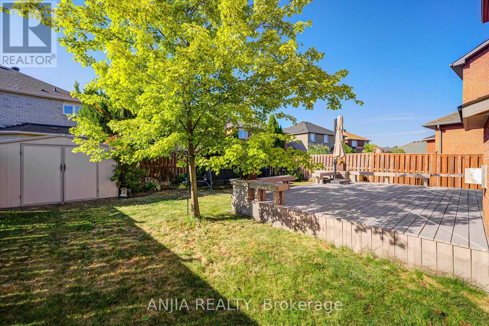 Photo 44 of 54 Rainbow Valley Crescent, Markham ON