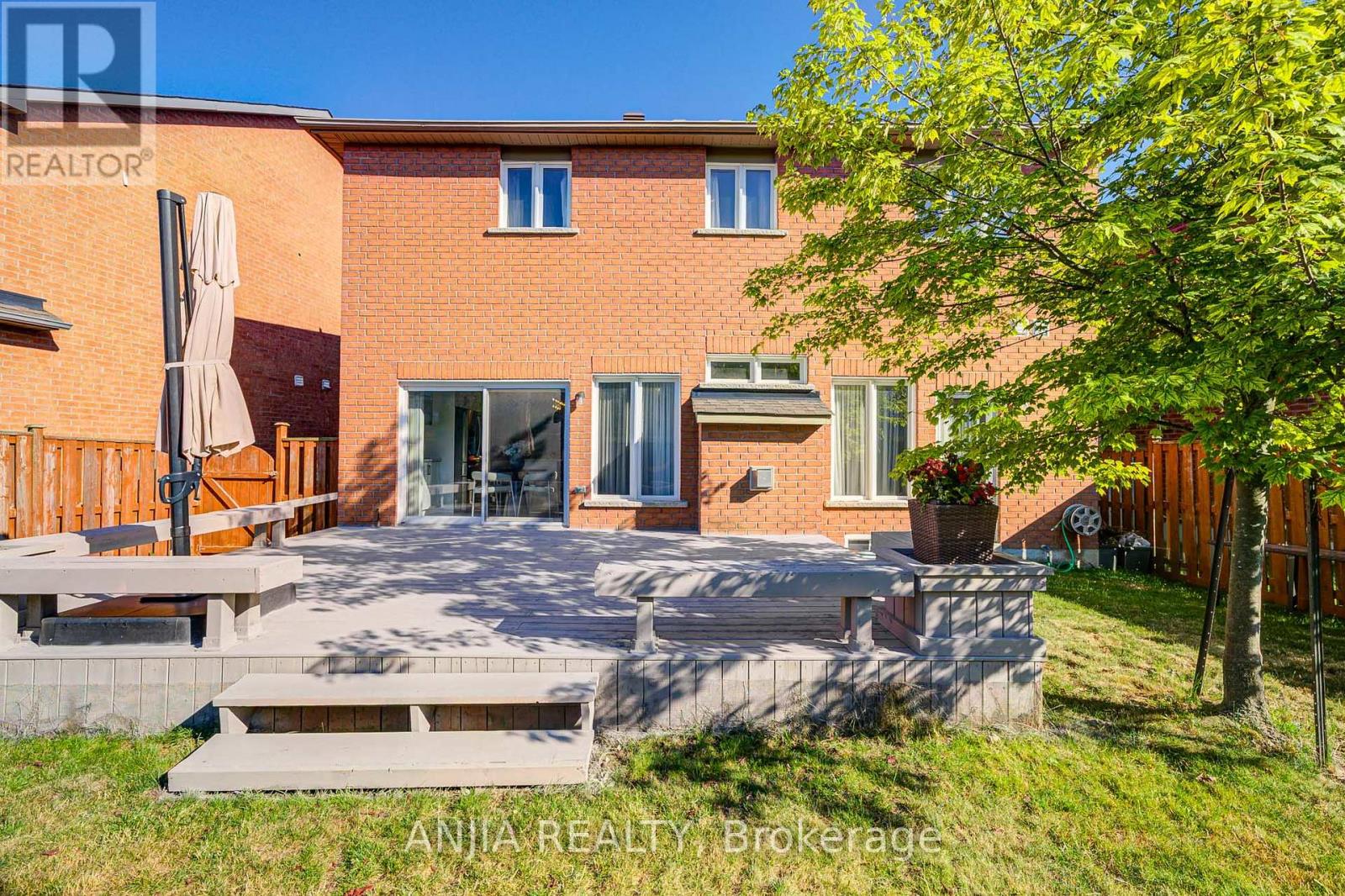 Photo 45 of 54 Rainbow Valley Crescent, Markham ON