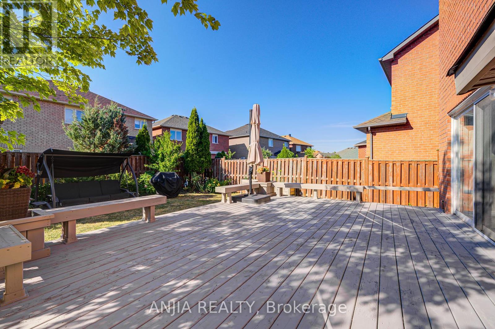 Photo 49 of 54 Rainbow Valley Crescent, Markham ON