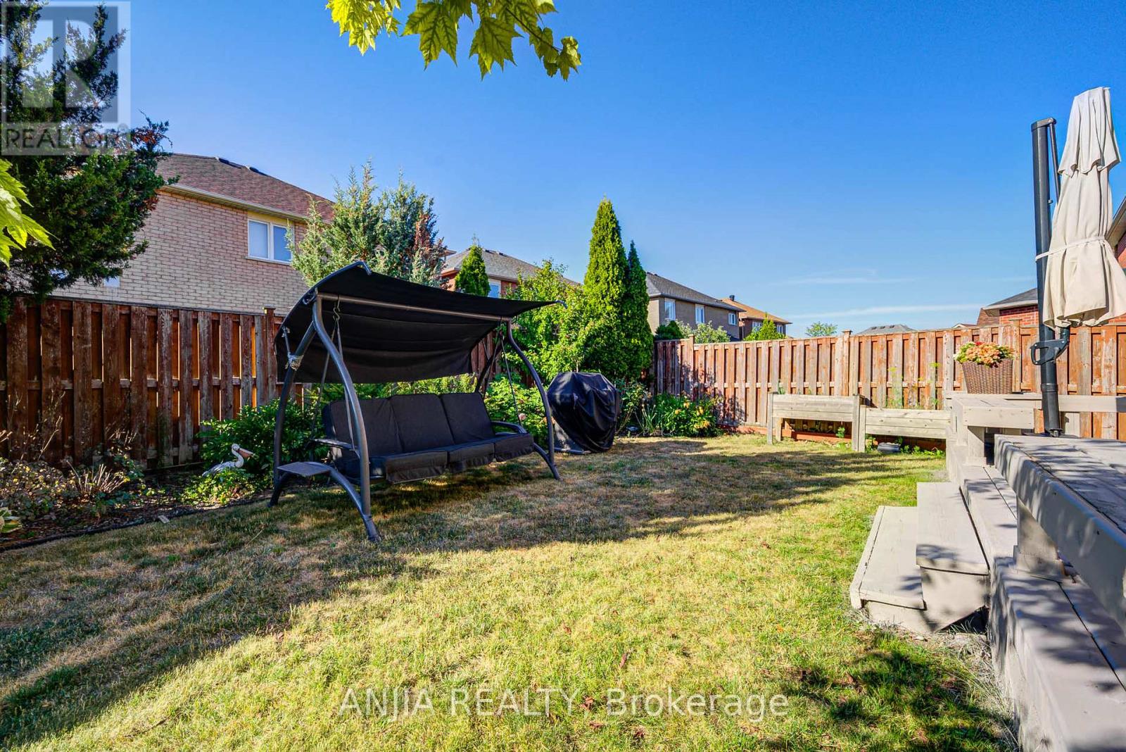 Photo 50 of 54 Rainbow Valley Crescent, Markham ON