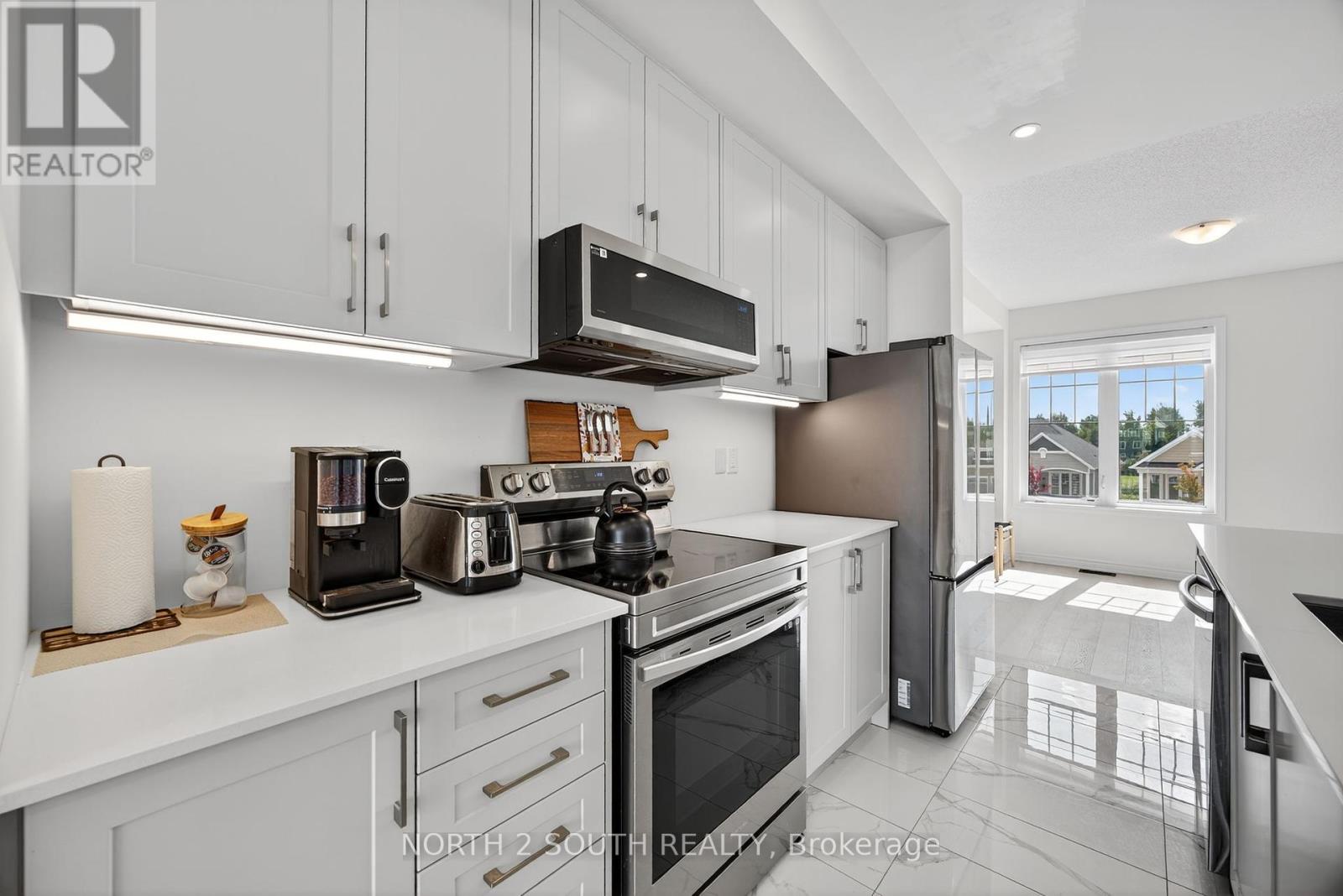 Photo 4 of 24 Abby Drive, Wasaga Beach ON