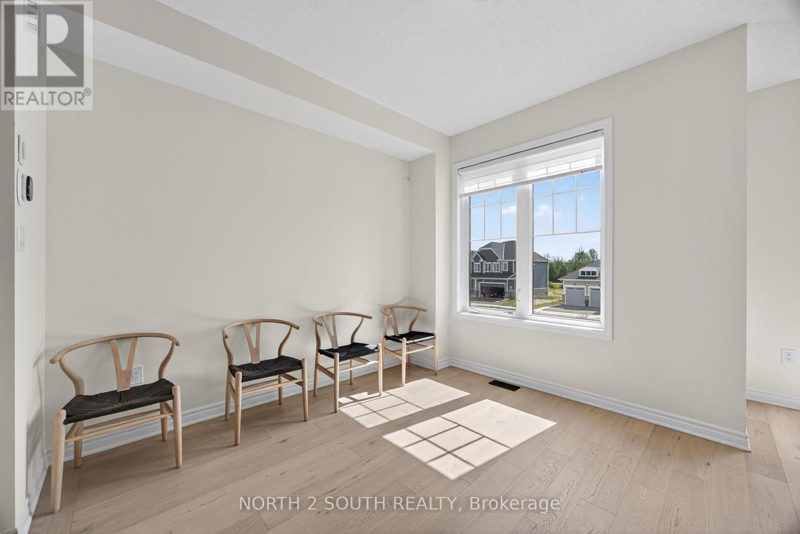 Photo 1 of 24 Abby Drive, Wasaga Beach ON