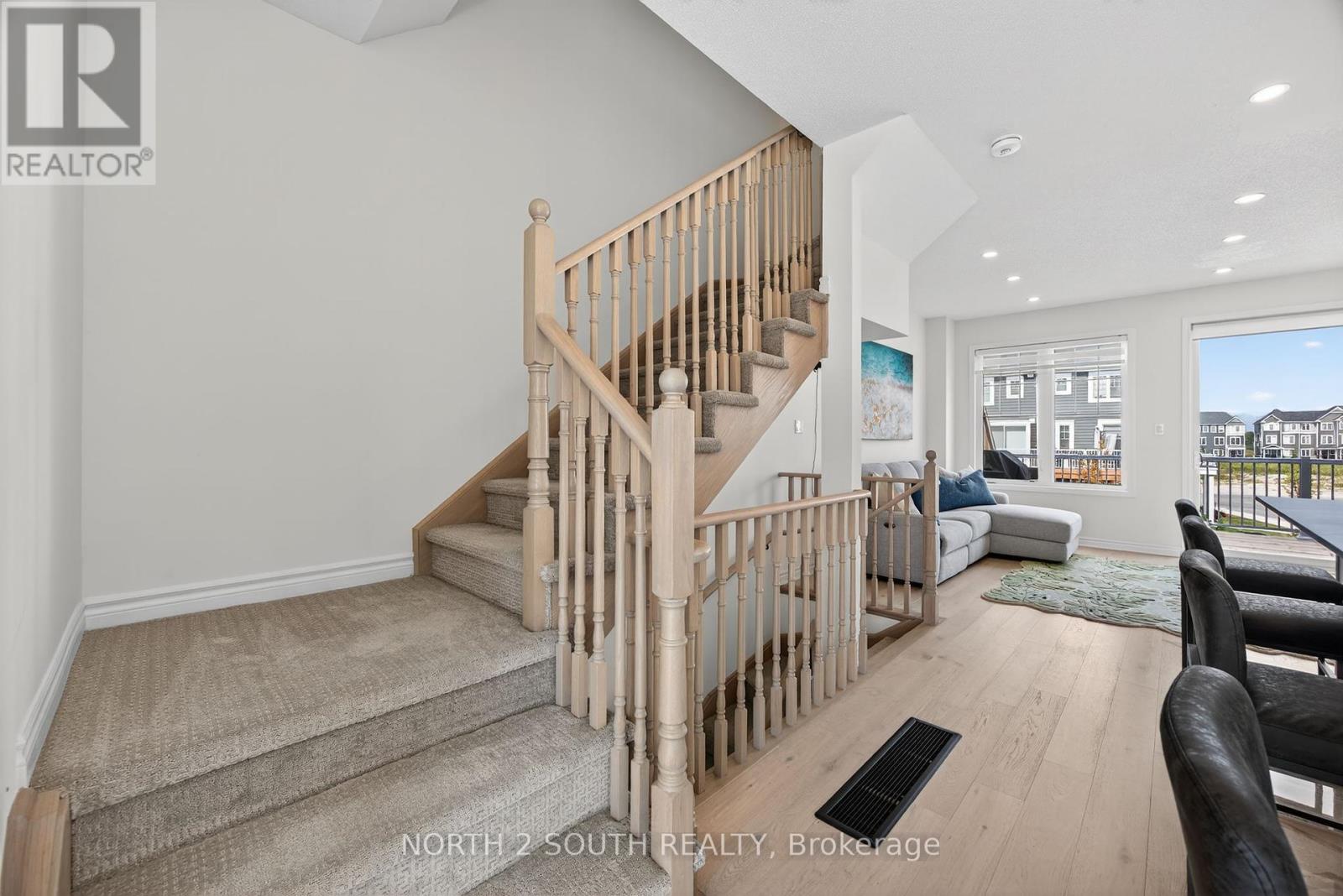 Photo 10 of 24 Abby Drive, Wasaga Beach ON