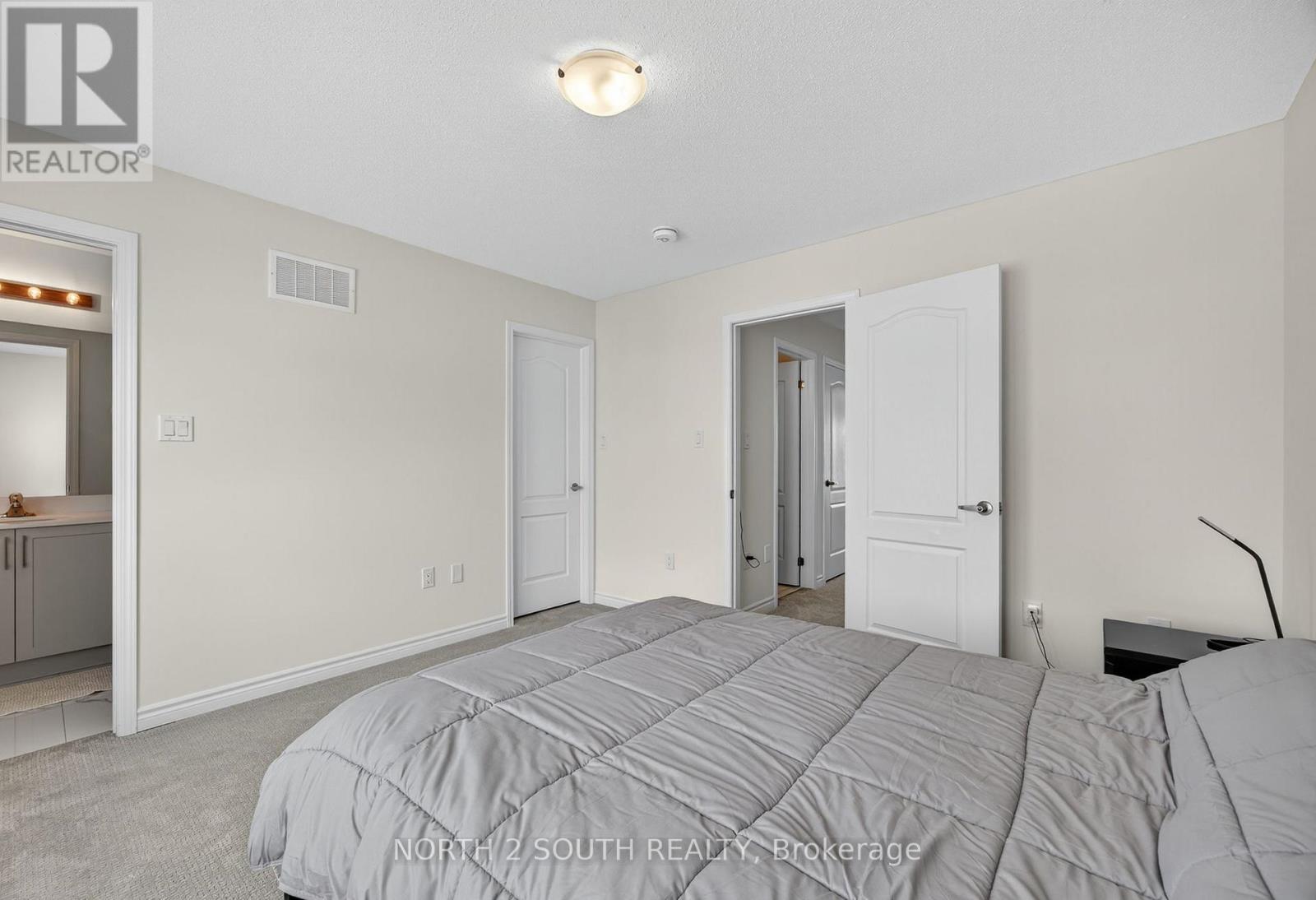 Photo 16 of 24 Abby Drive, Wasaga Beach ON