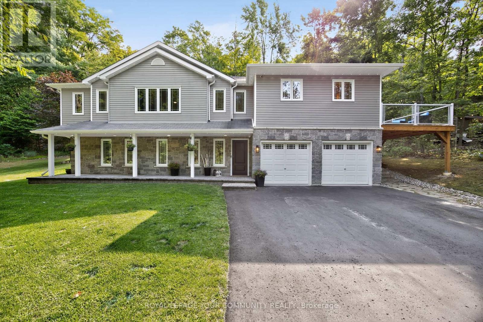 Photo 1 of 135 Huronwoods Drive, Oromedonte ON
