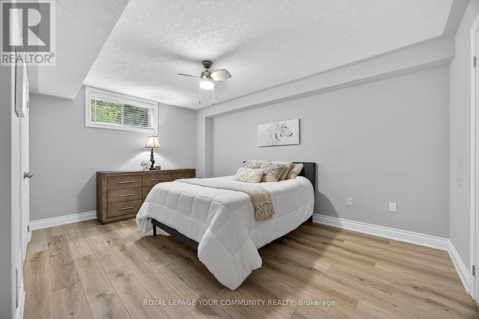 Photo 31 of 135 Huronwoods Drive, Oromedonte ON