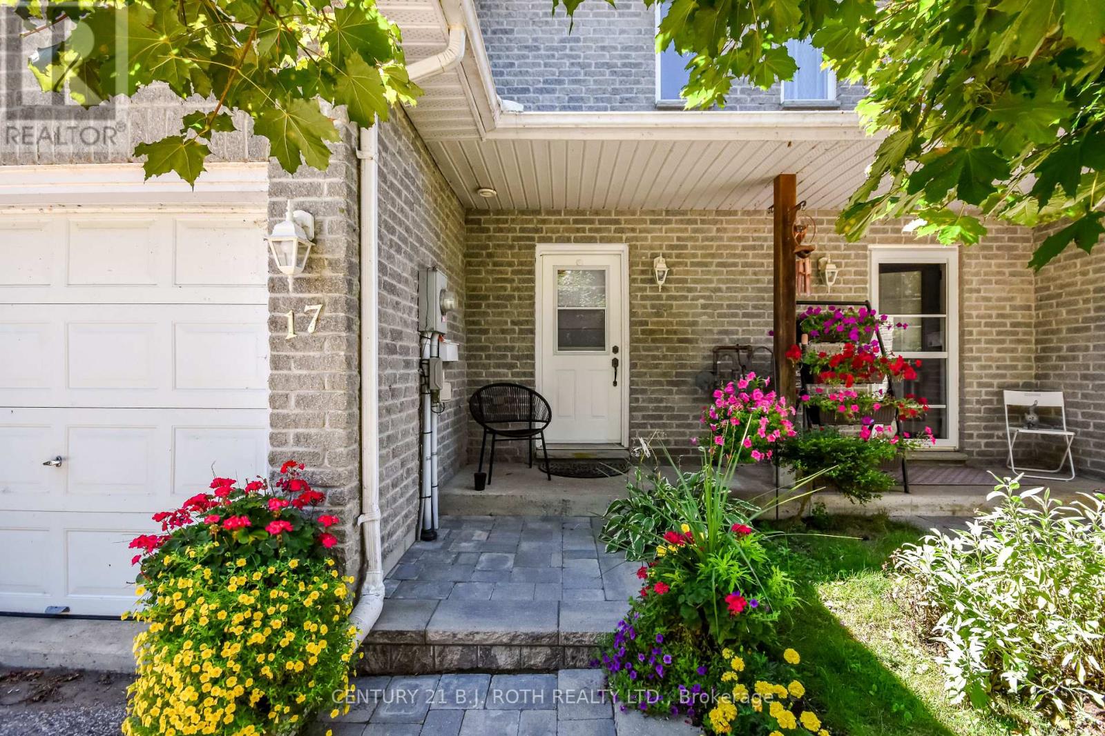 Photo 11 of 17 Vivian Lane, Orillia ON