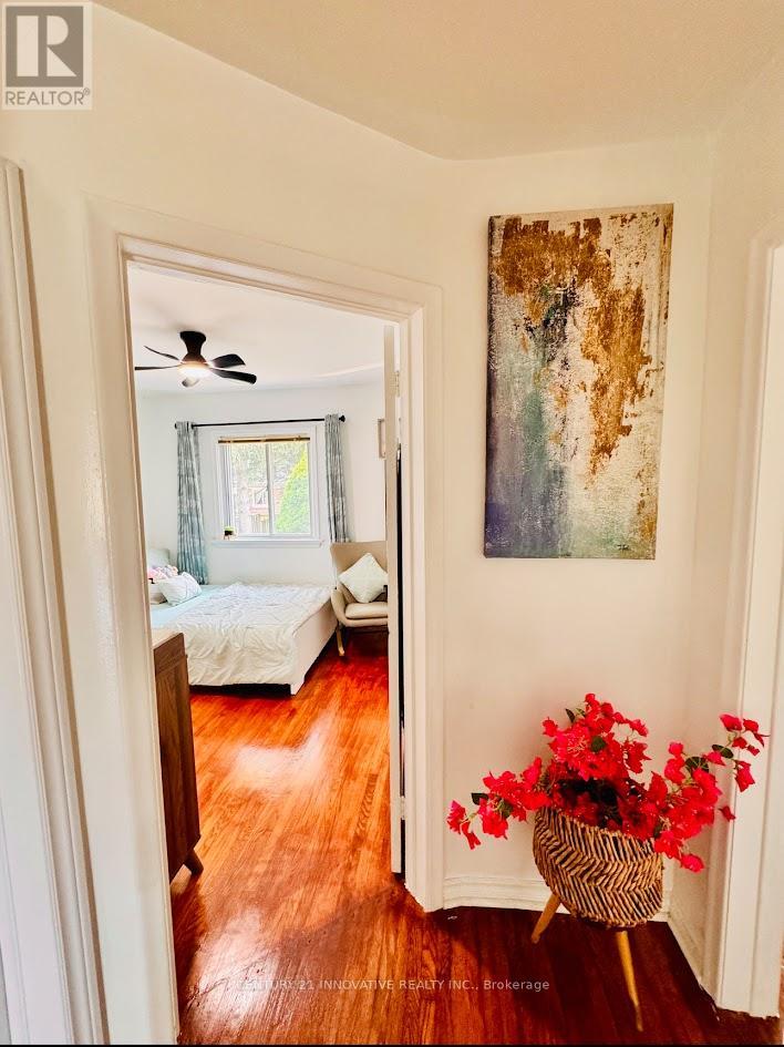 Photo 23 of 49 Slan Avenue, Toronto ON