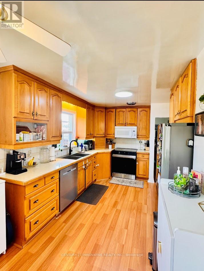 Photo 24 of 49 Slan Avenue, Toronto ON