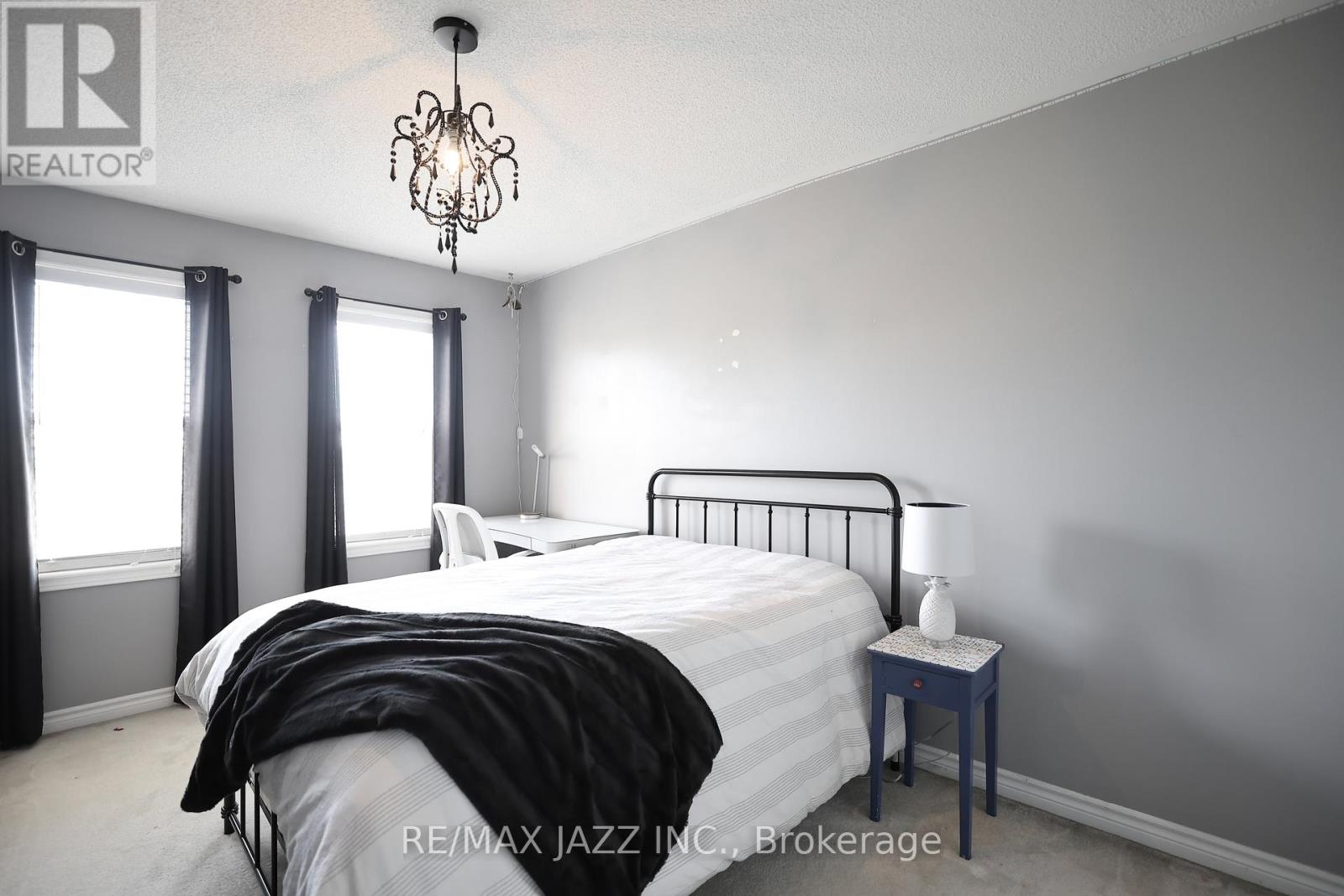 Photo 10 of 66 Kilgannon Avenue, Clarington ON