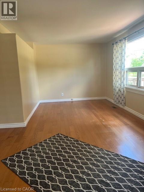 Photo 20 of 2232 Queensway Street, Burlington ON