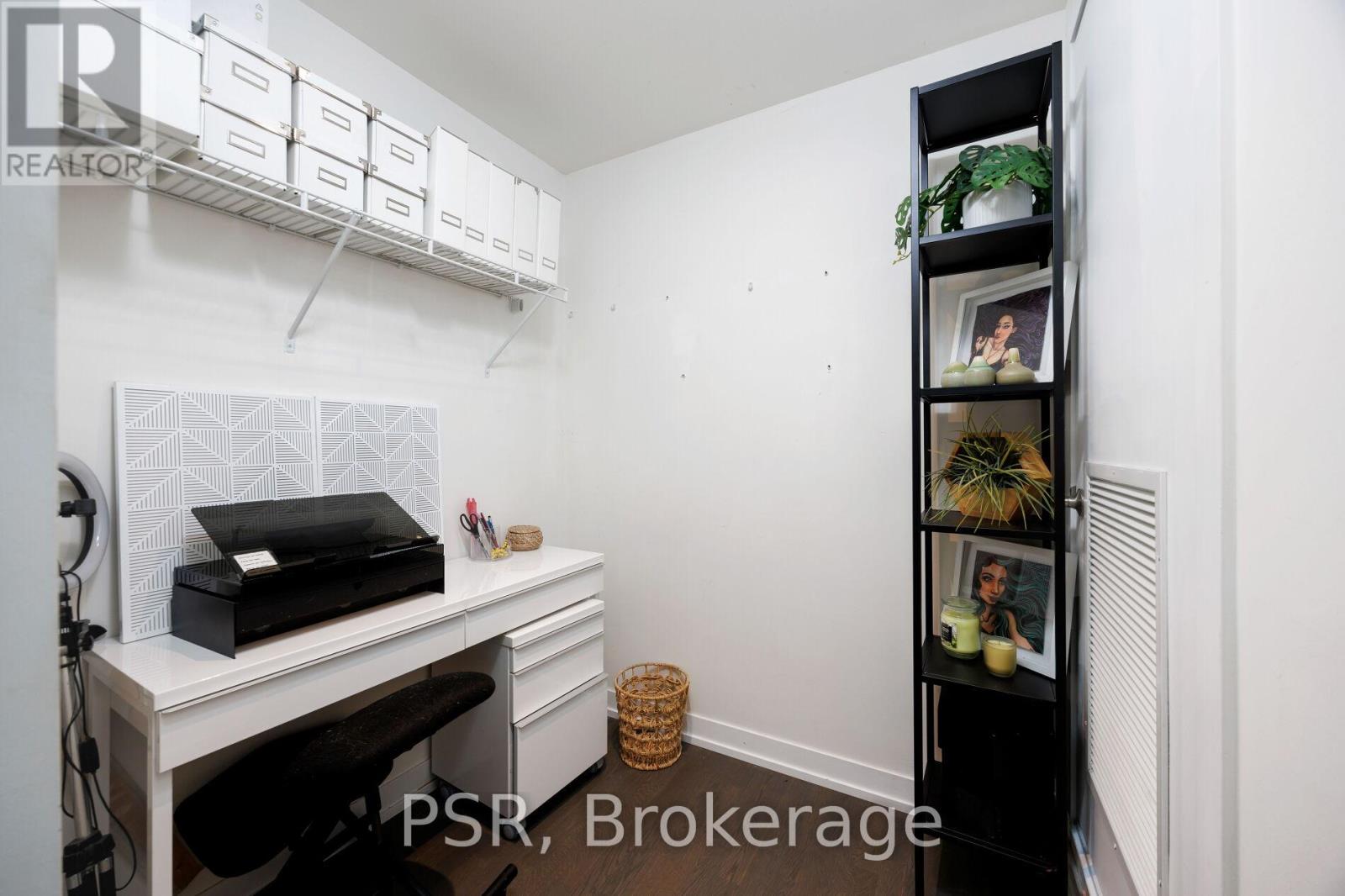 Photo 13 of 203 51 Lady Bank Road, Toronto ON