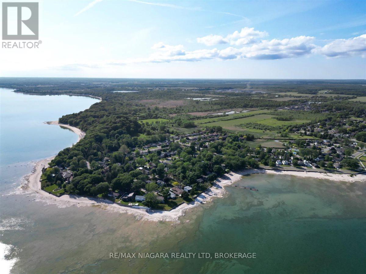 Photo 41 of 62 Oakridge Crescent E, Port Colborne ON