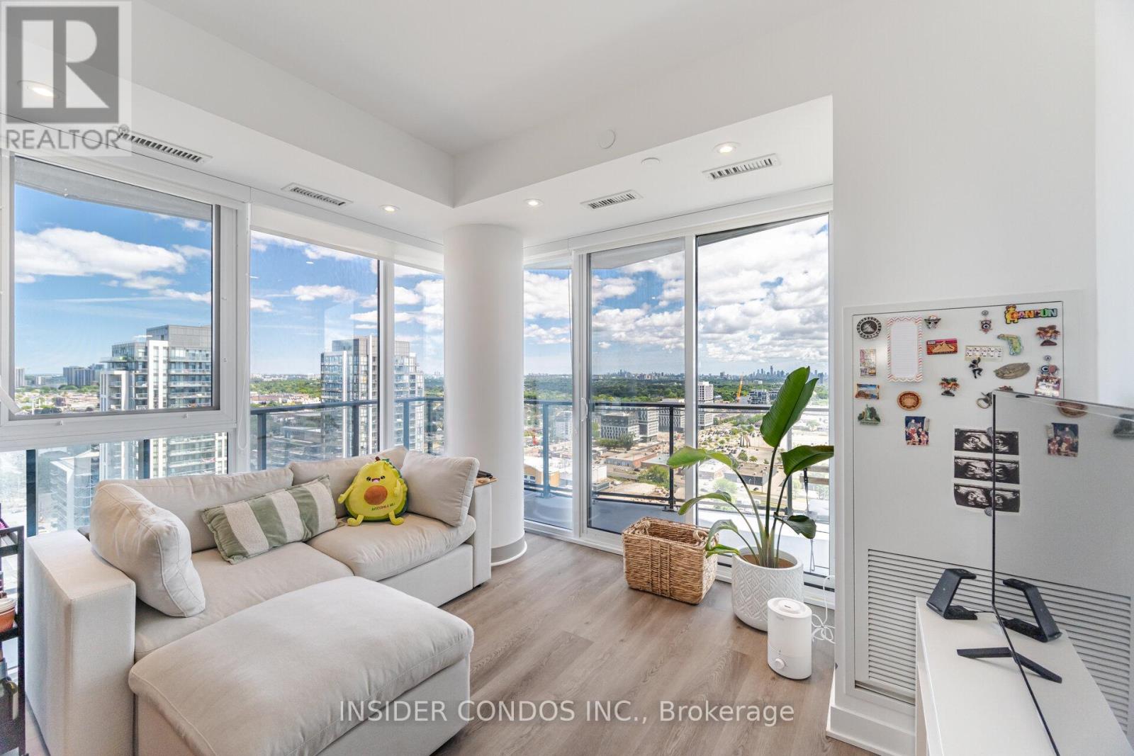 Photo 13 of 2304 36 Zorra Street, Toronto ON