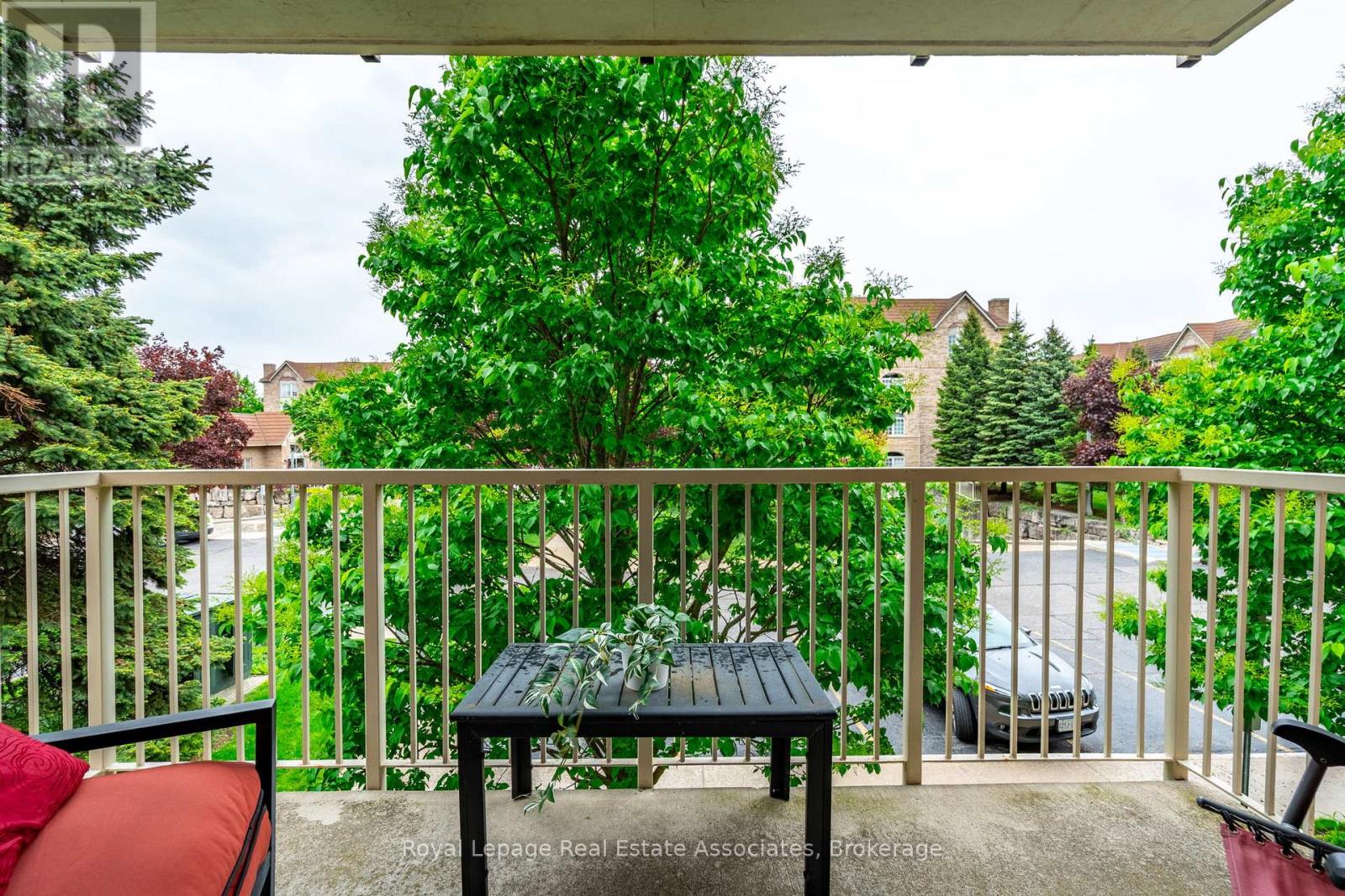 Photo 12 of B 208 216 Plains Road W, Burlington ON