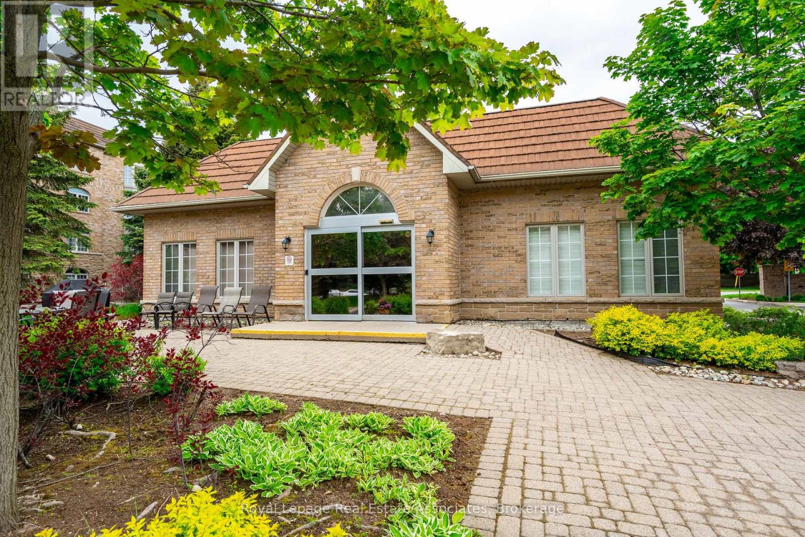 Photo 18 of B 208 216 Plains Road W, Burlington ON
