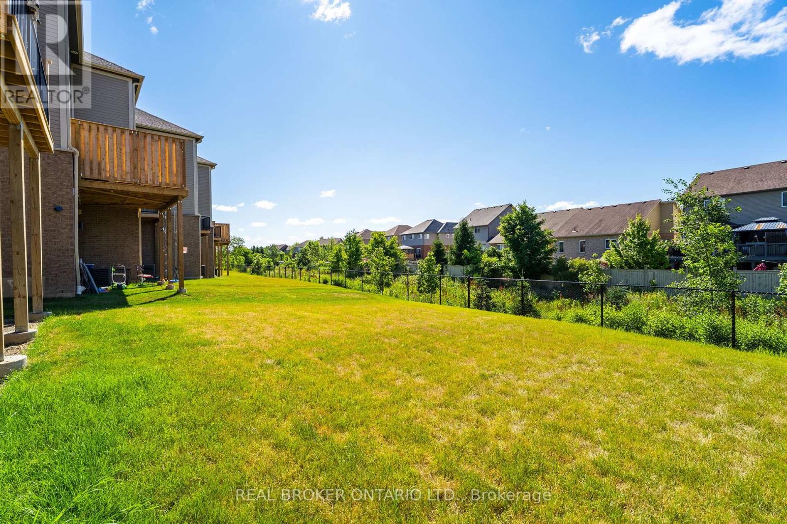Photo 36 of 22 690 Broadway, Orangeville ON
