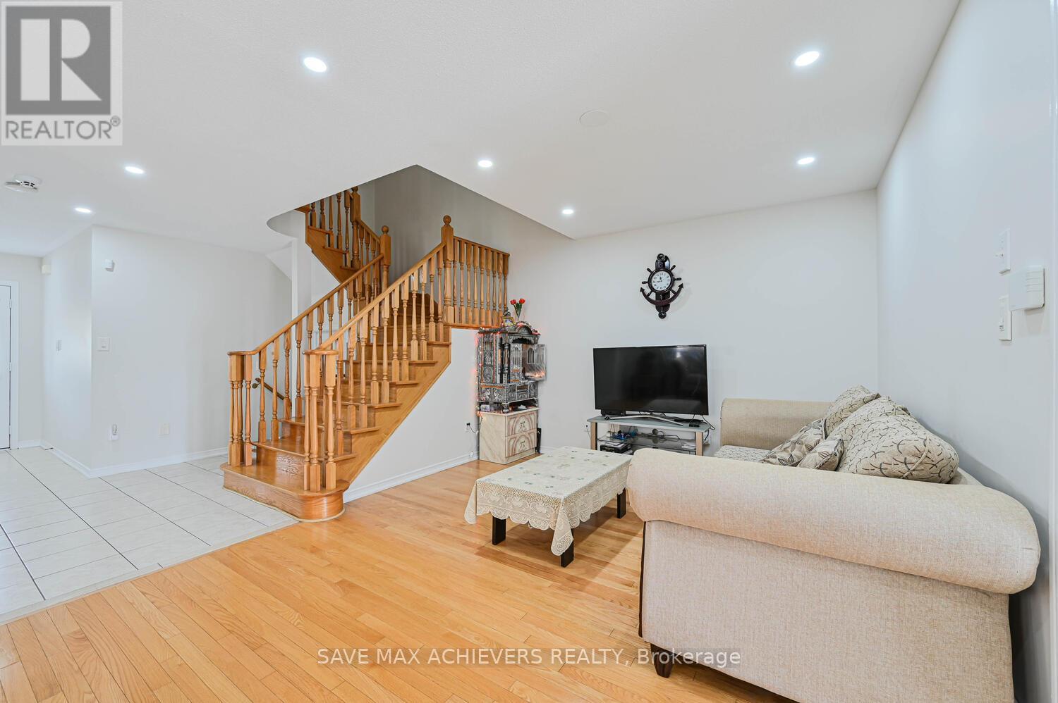 Photo 34 of 21 Riverplace Crescent, Brampton ON