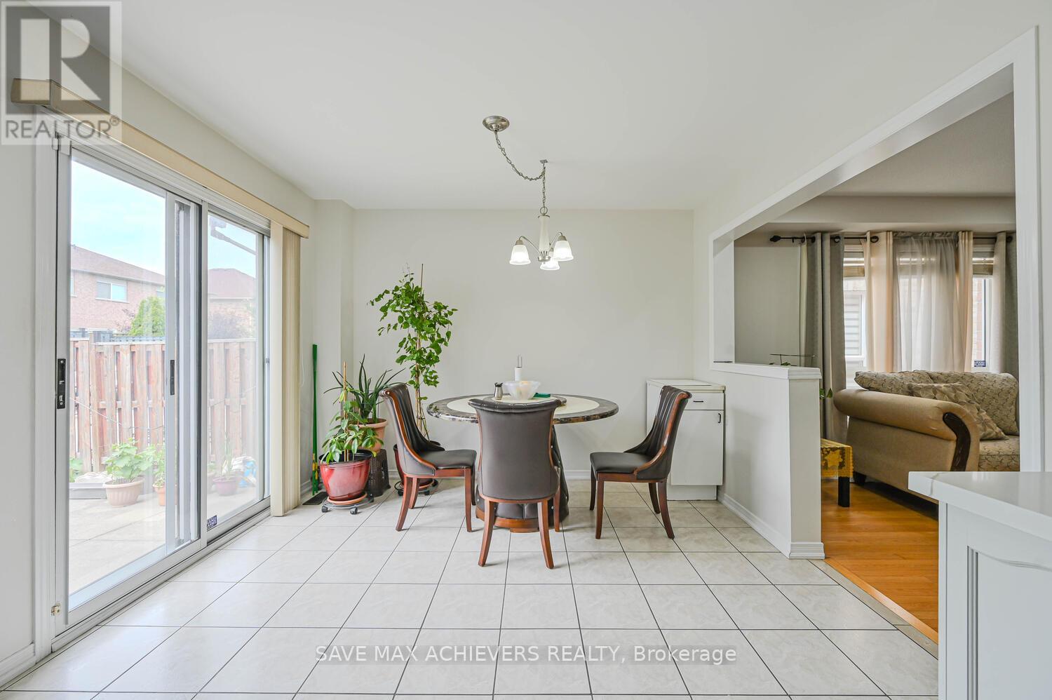 Photo 38 of 21 Riverplace Crescent, Brampton ON
