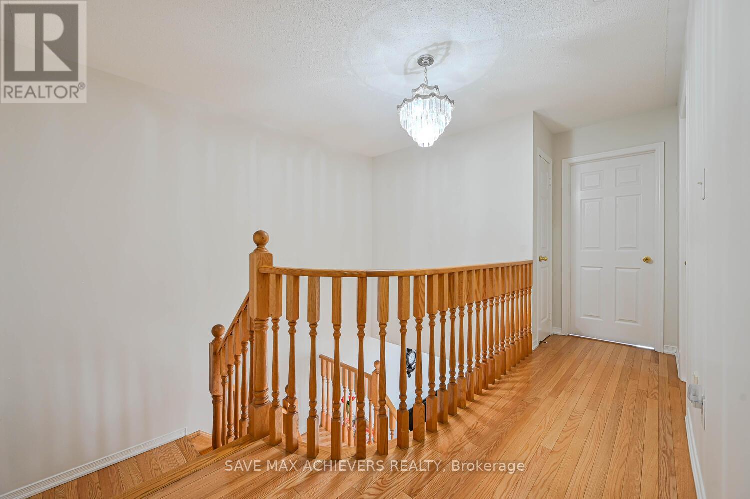 Photo 20 of 21 Riverplace Crescent, Brampton ON