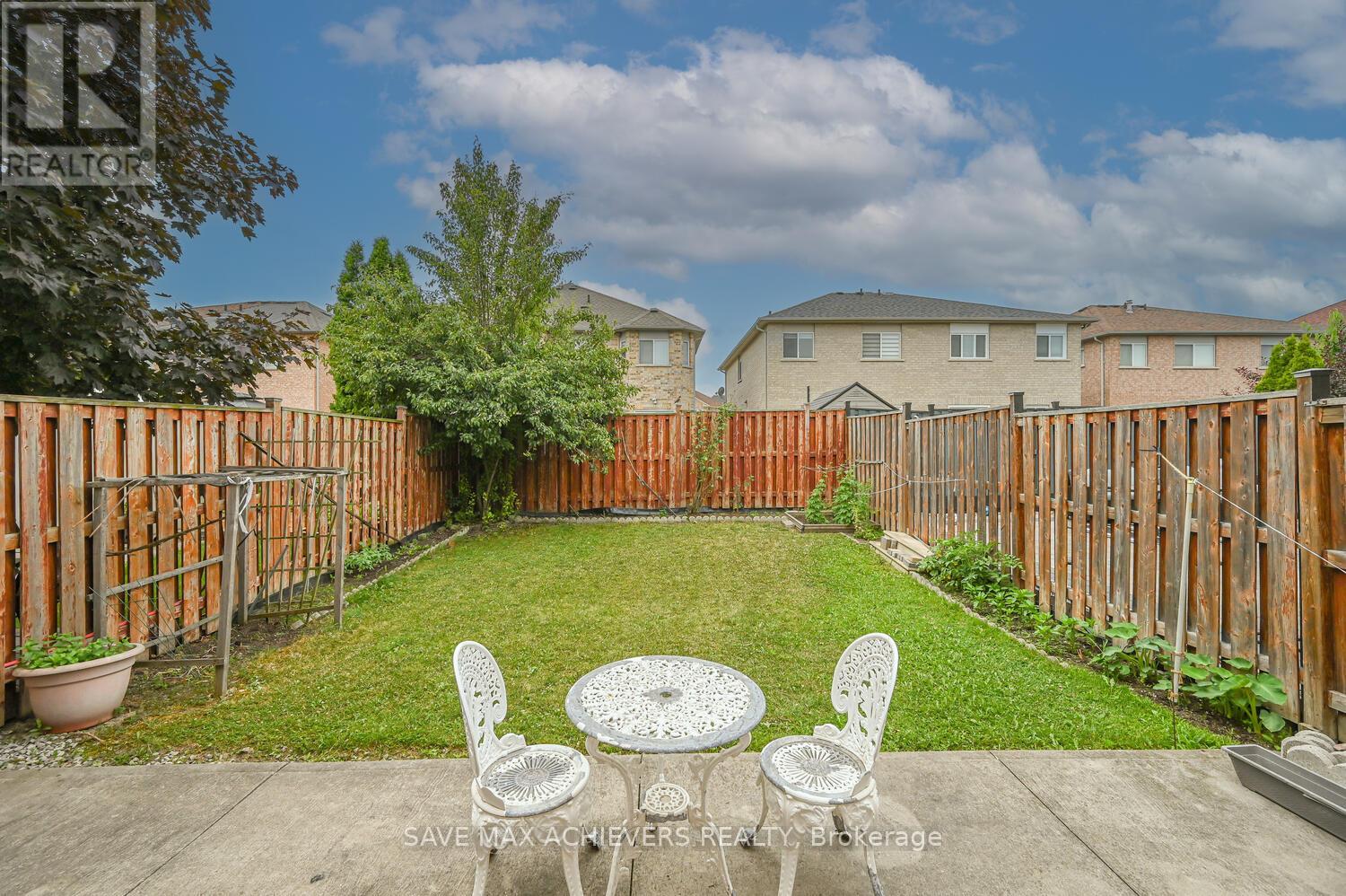 Photo 30 of 21 Riverplace Crescent, Brampton ON