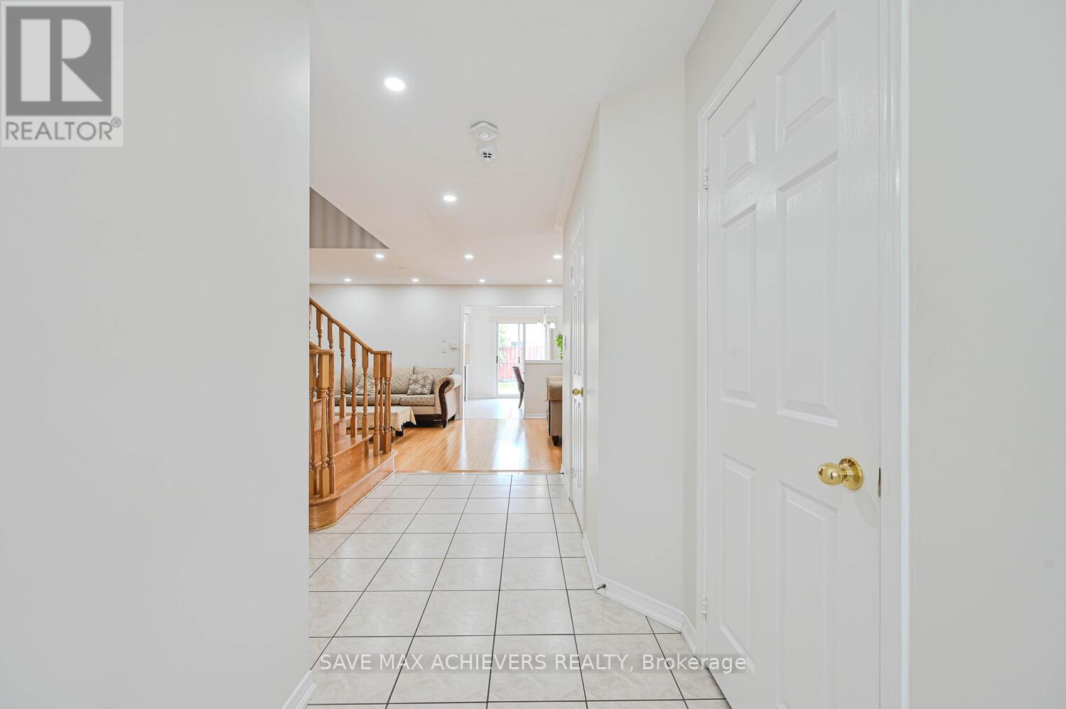 Photo 26 of 21 Riverplace Crescent, Brampton ON