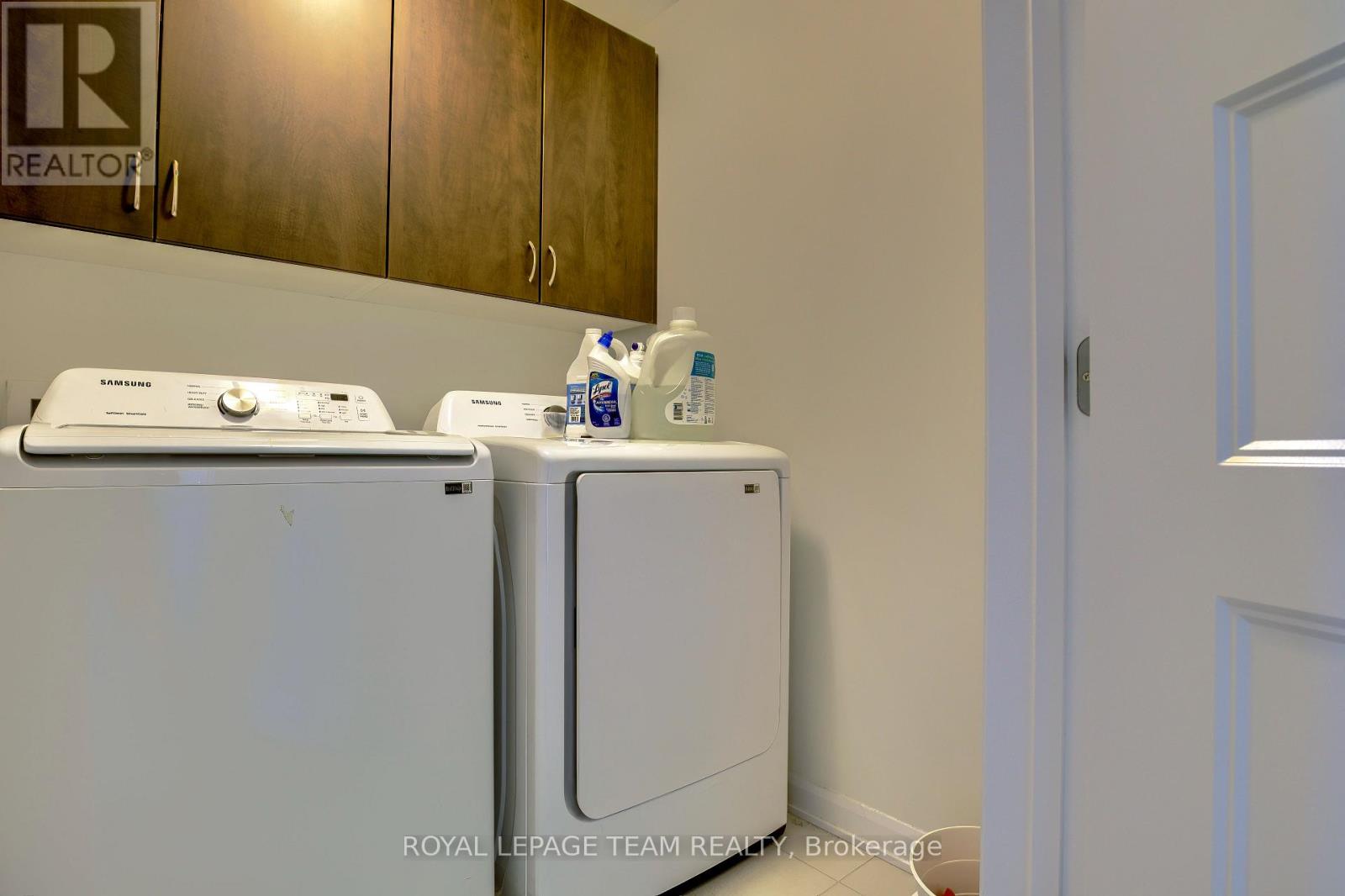 Photo 17 of 108 Maynooth Court, Ottawa ON