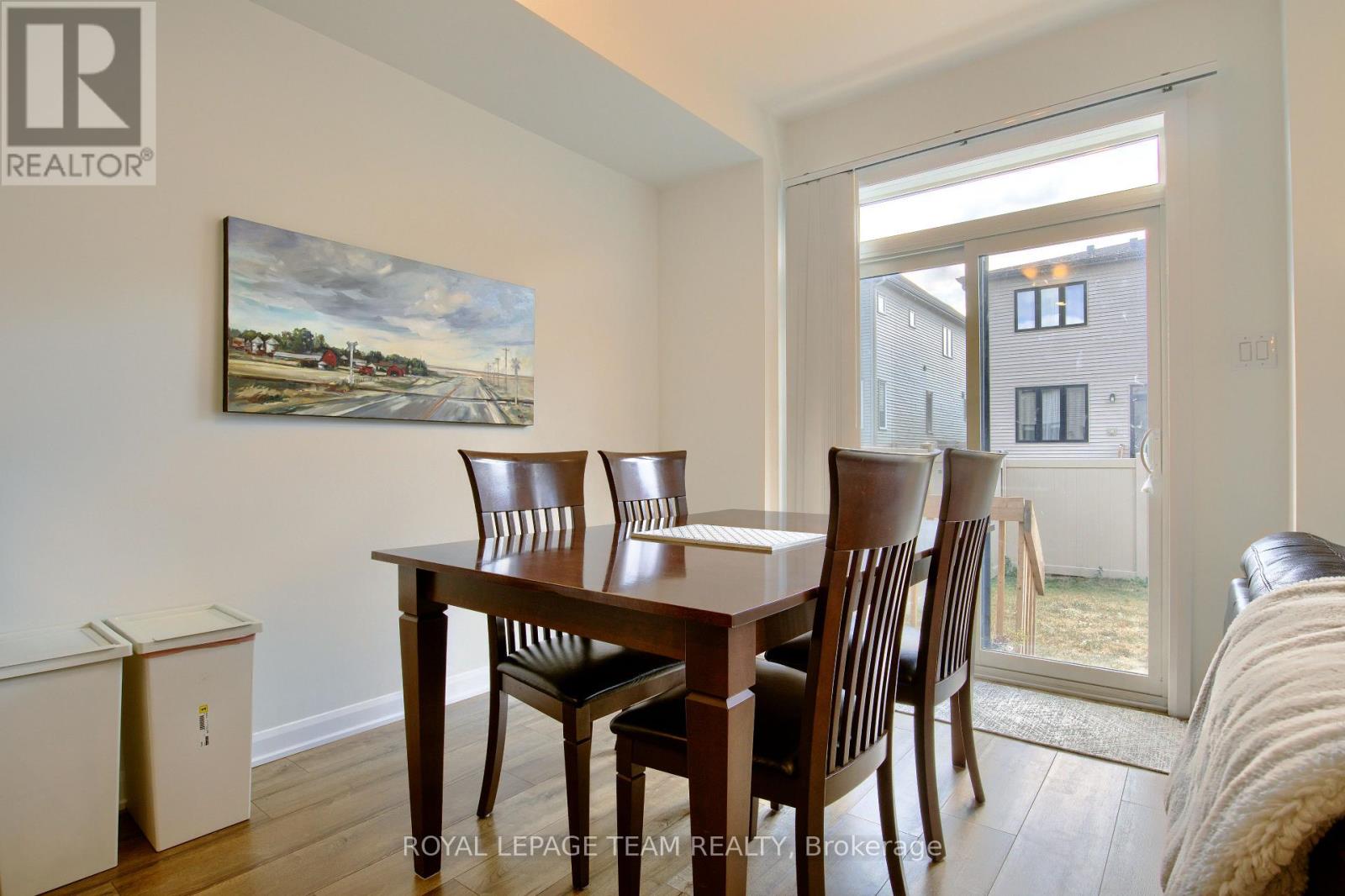 Photo 7 of 108 Maynooth Court, Ottawa ON