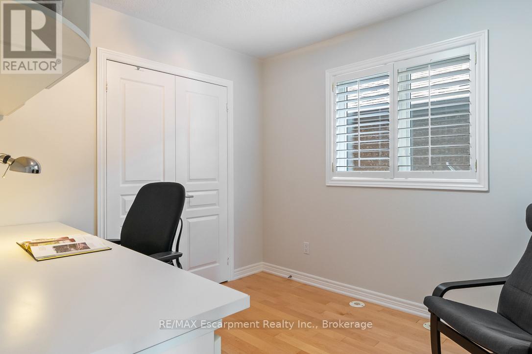 Photo 12 of 2357 Woodfield Road, Oakville ON