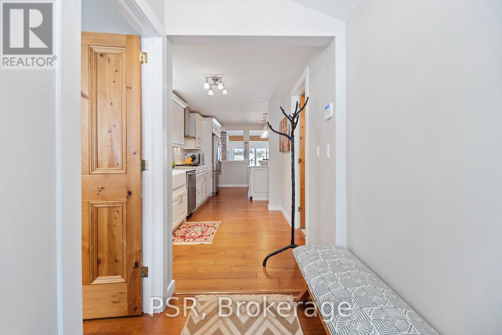 Photo 11 of 1166 Parkers Point Road, Gravenhurst ON
