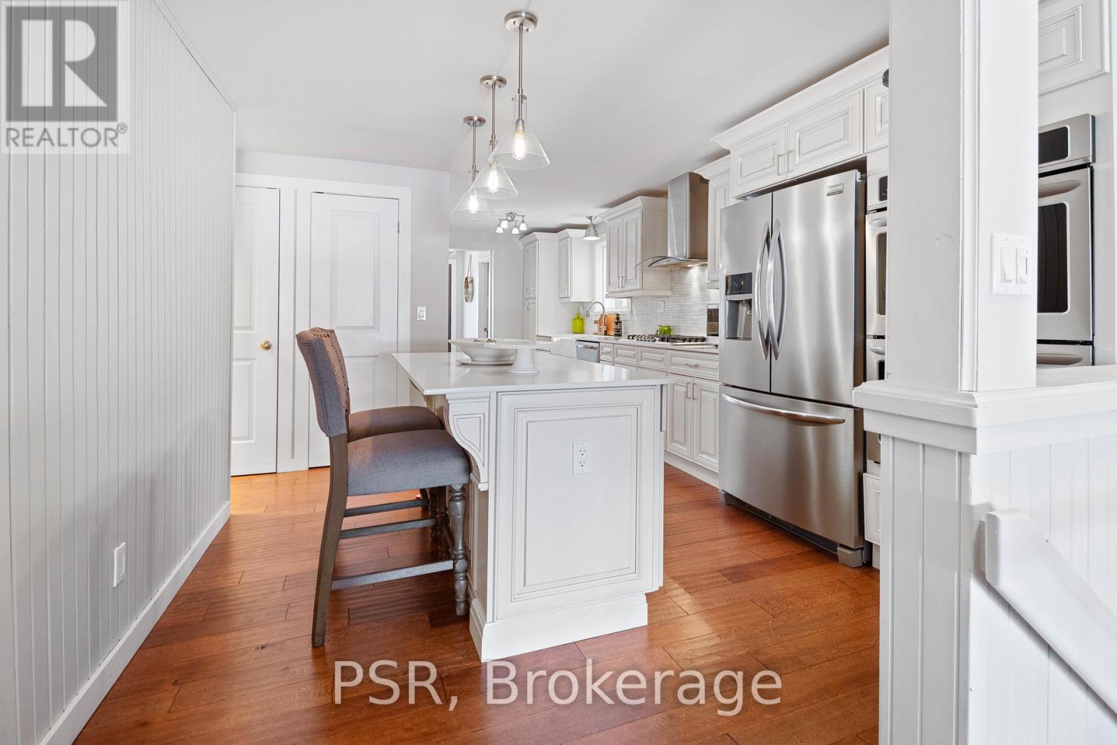 Photo 15 of 1166 Parkers Point Road, Gravenhurst ON