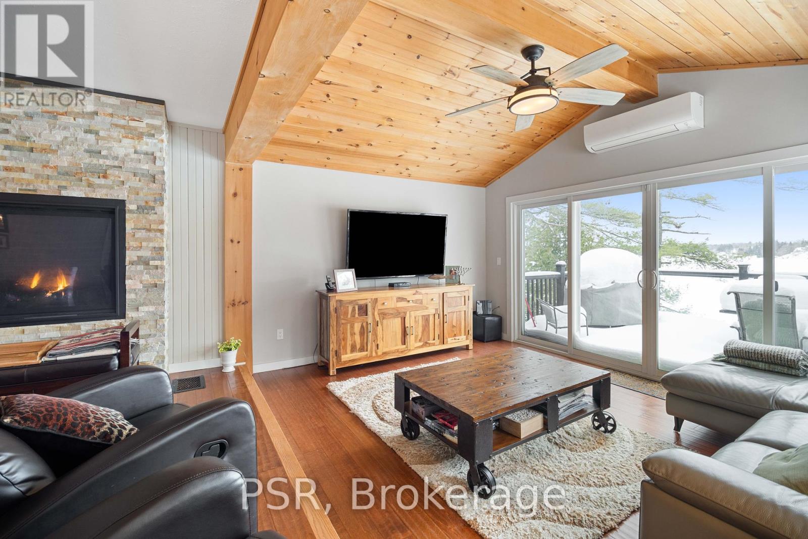 Photo 20 of 1166 Parkers Point Road, Gravenhurst ON