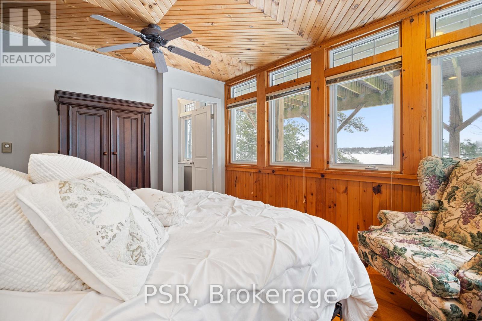 Photo 29 of 1166 Parkers Point Road, Gravenhurst ON