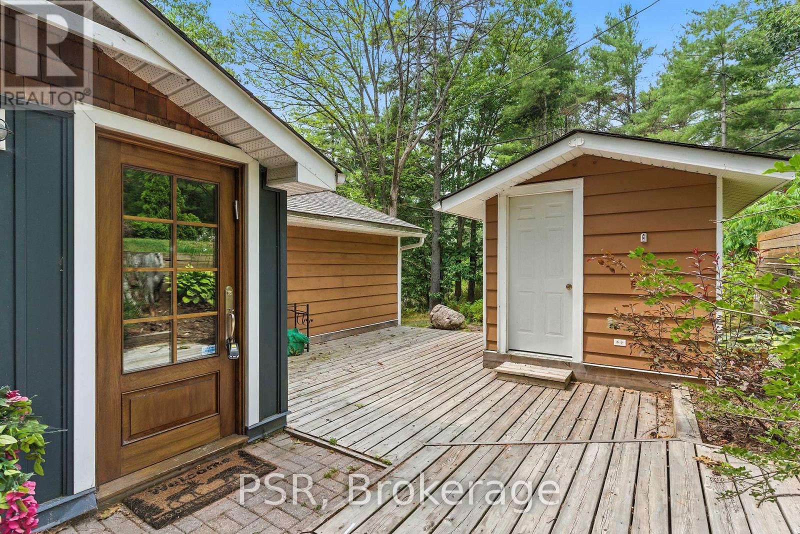 Photo 37 of 1166 Parkers Point Road, Gravenhurst ON