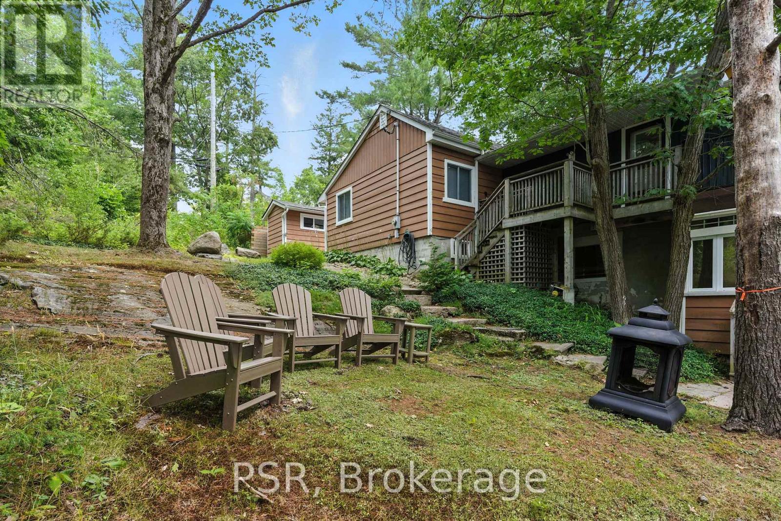 Photo 38 of 1166 Parkers Point Road, Gravenhurst ON