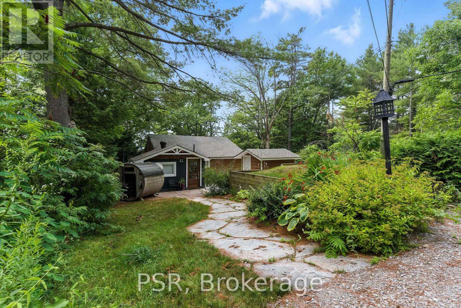 Photo 8 of 1166 Parkers Point Road, Gravenhurst ON
