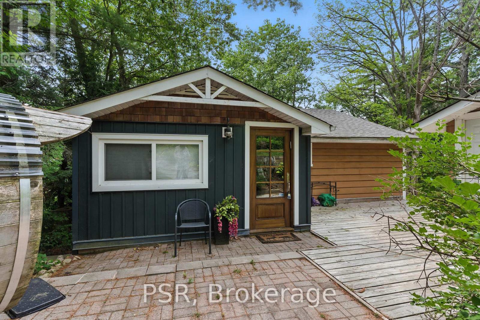 Photo 9 of 1166 Parkers Point Road, Gravenhurst ON