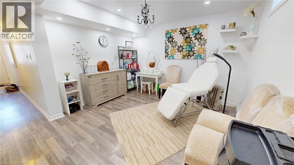 Photo 3 of 119 Spring Road Unit 3, Georgina ON